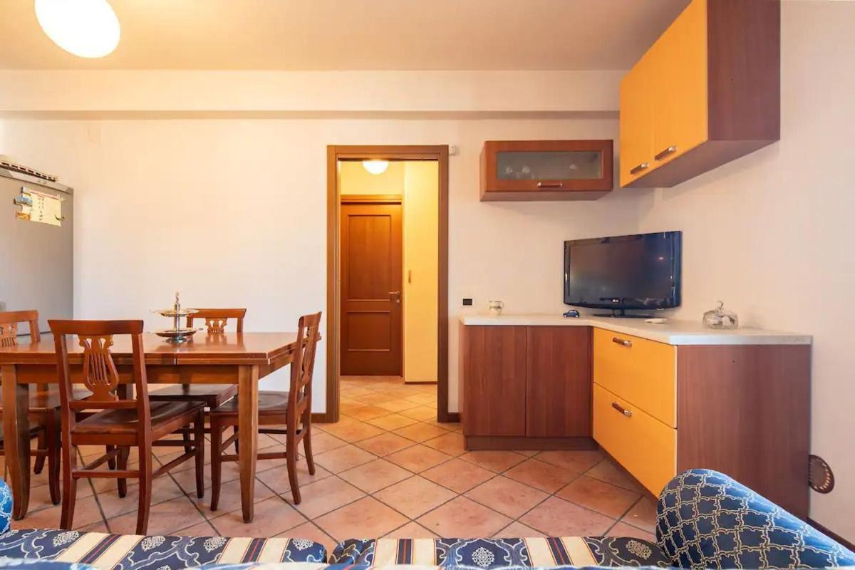 Suite Con 2 Balconi - 6 Guest Prato  Ngoại thất bức ảnh